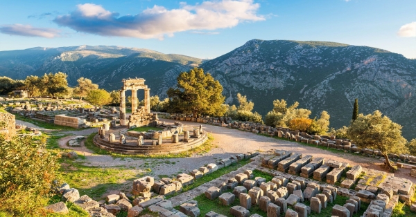 Delphi - Arahova  Excursion - Full Day